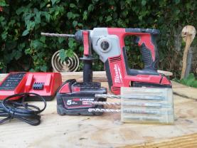 Location : perforateur Location : perforateur