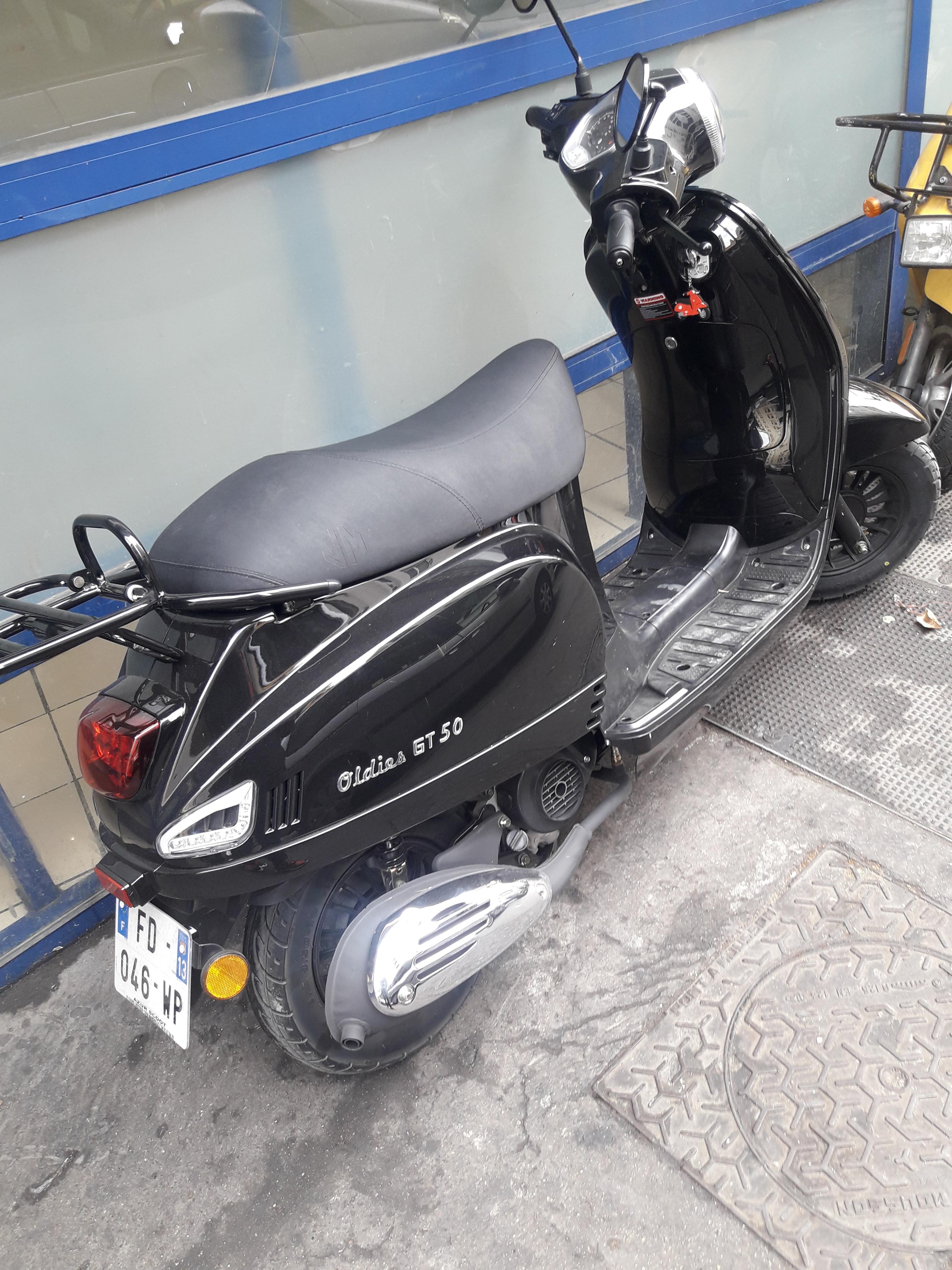 Location scooter 13 entre particuliers