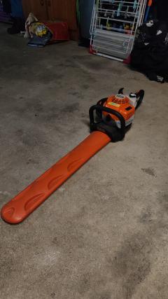 Location : taille haie Location : taille haie