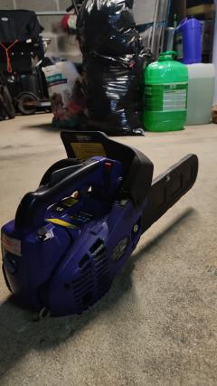 Location : elagueuse Location : elagueuse