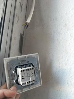 Service : electricien Service : electricien