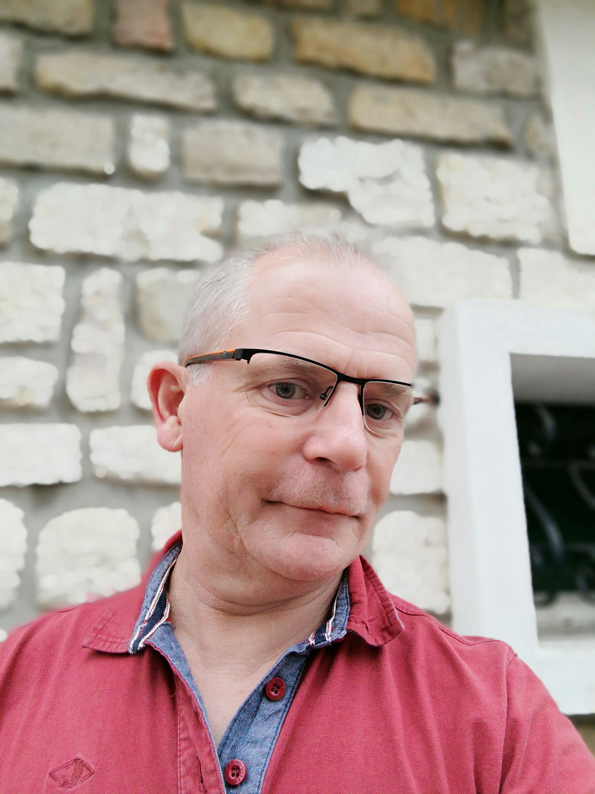 Service pose de parquet 46 entre particuliers