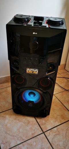 Location : chaine hifi Location : chaine hifi