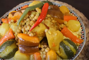 Service : cuisine du maghreb Service : cuisine du maghreb