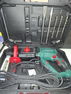 Location : perforateur Location : perforateur