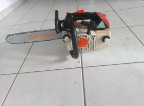 Location : elagueuse Location : elagueuse