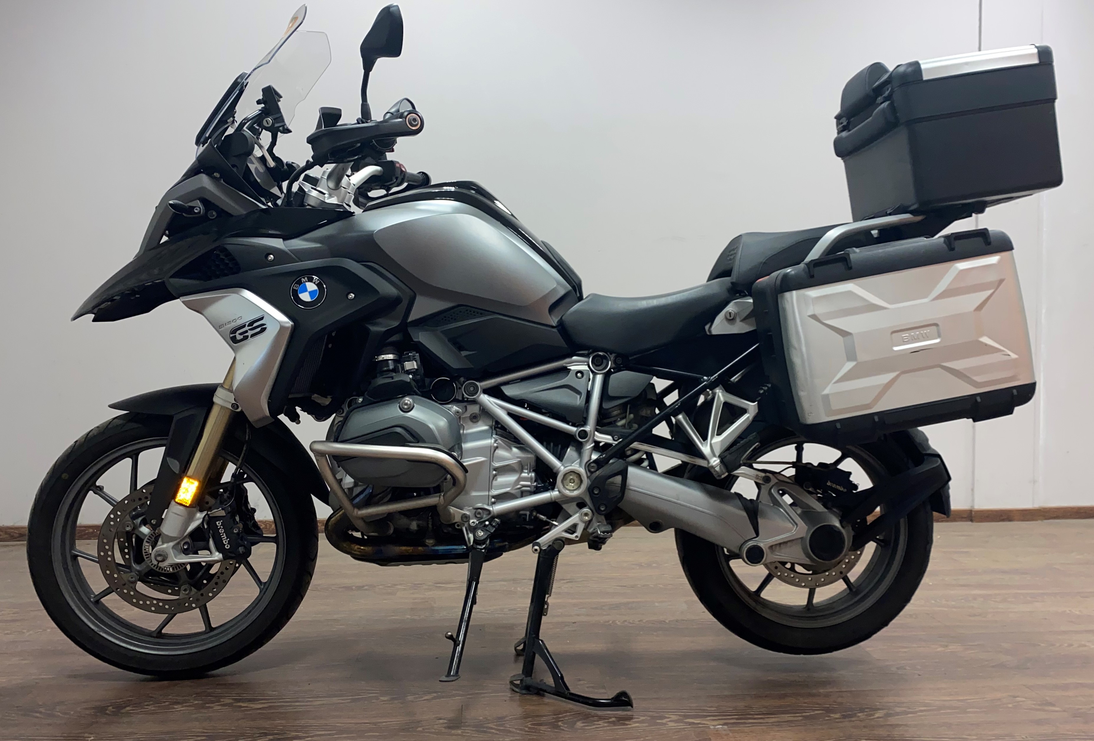 Location moto 13 entre particuliers