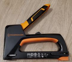 Location : agrafeuse Location : agrafeuse