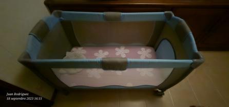 Location : lit parapluie Location : lit parapluie