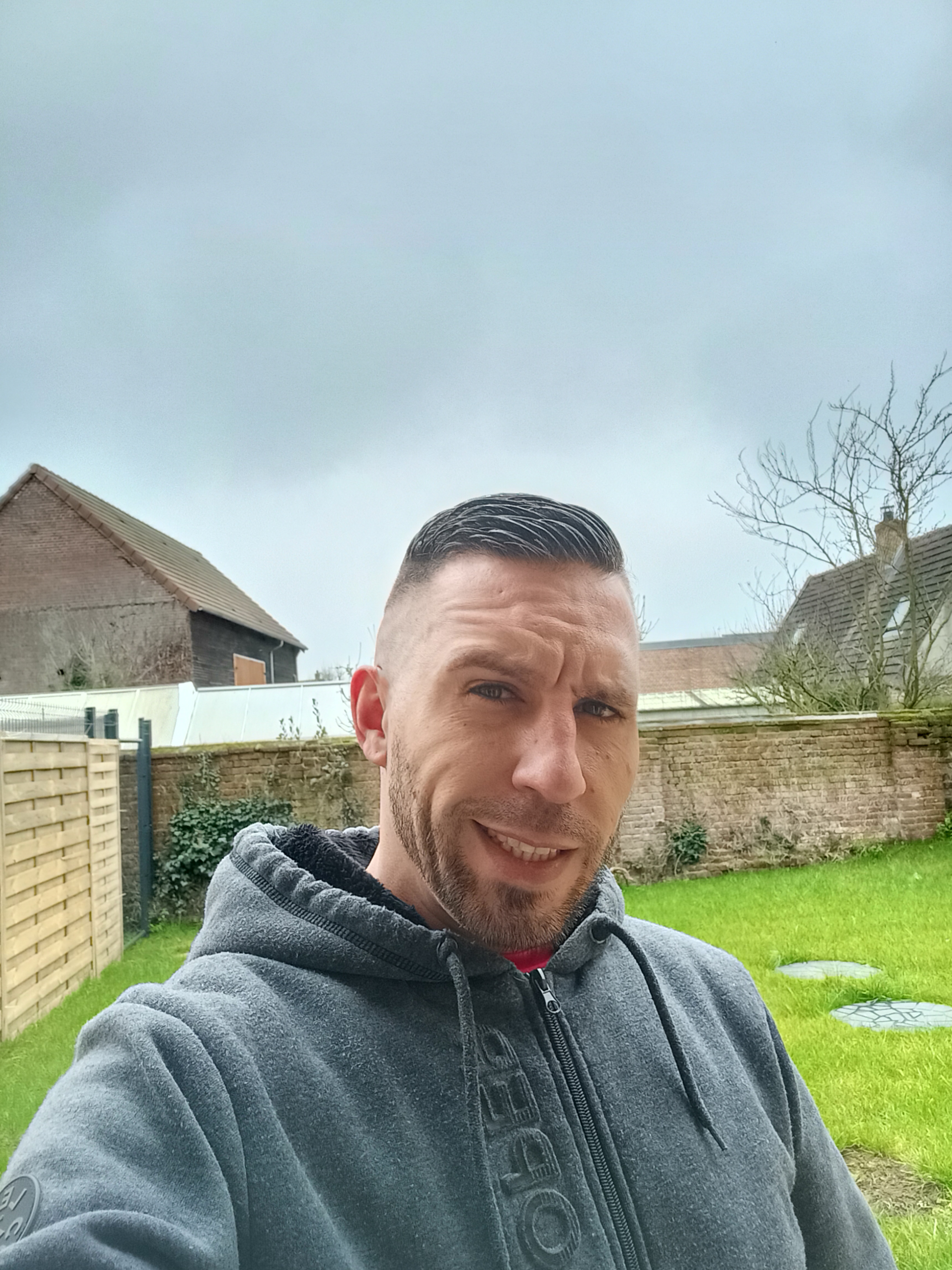 Service montage de meubles 60 entre particuliers