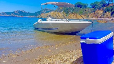 Location : bateau a moteur