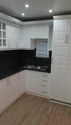 Service : pose de cuisine Service : pose de cuisine