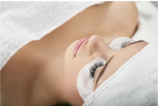 Service : extension de cils Service : extension de cils