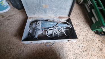 Location : meuleuse Location : meuleuse