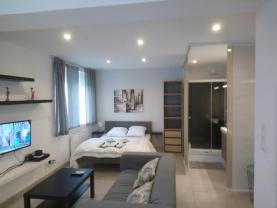 Service : gardiennage Service : gardiennage