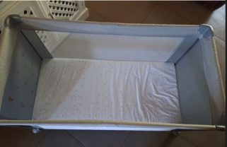 Location : lit parapluie Location : lit parapluie