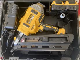 Location : cloueuse Location : cloueuse