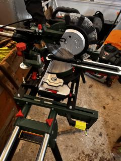 Location : scie a onglet Location : scie a onglet