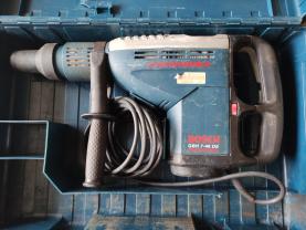 Location : perforateur Location : perforateur