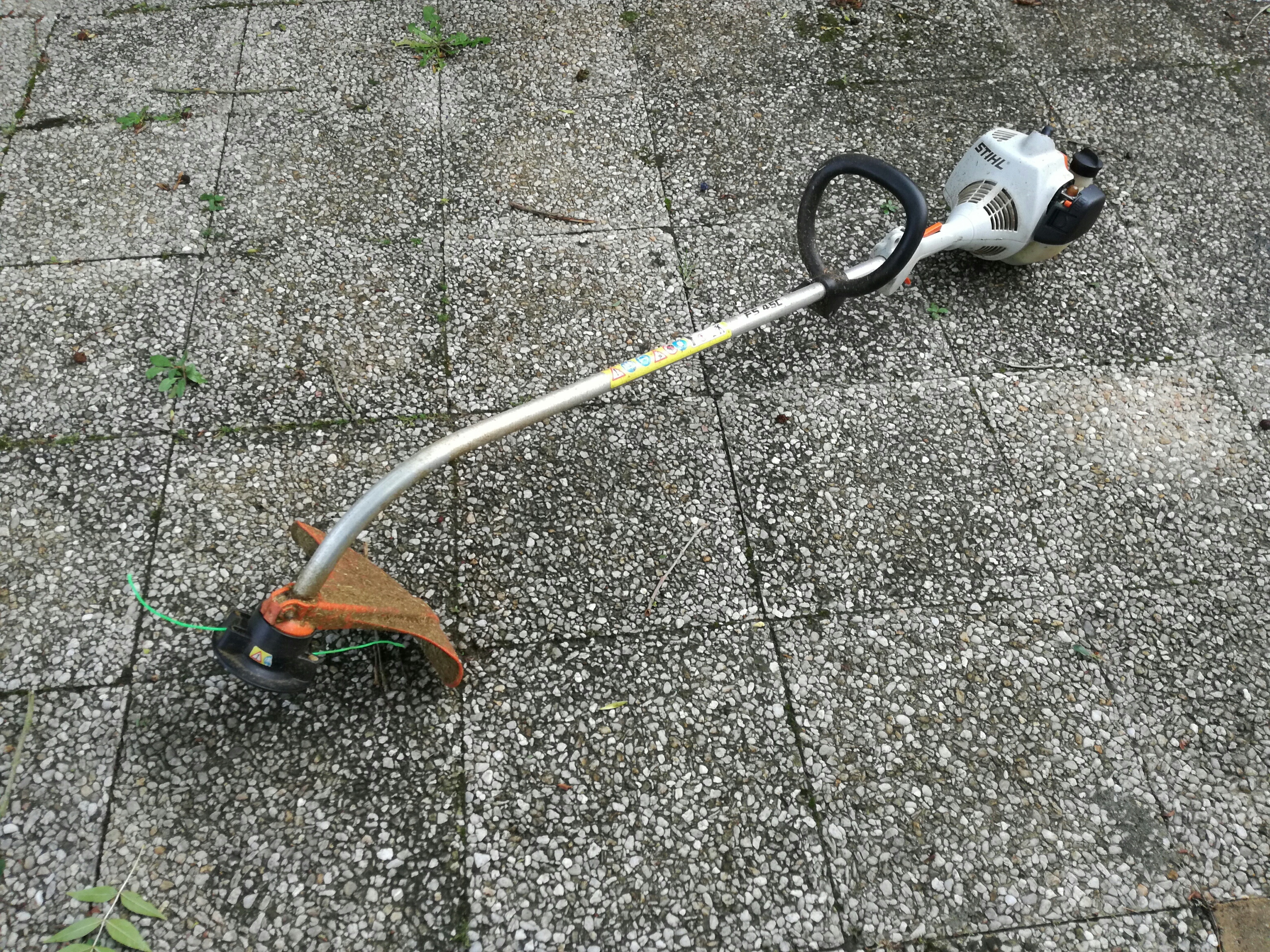Location coupe bordures 49 entre particuliers