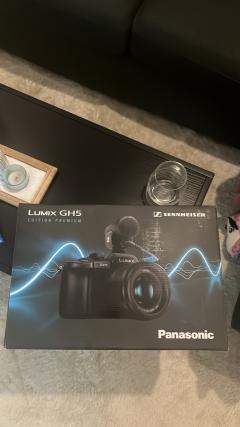 Location : camera Location : camera