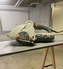 Location : rainureuse Location : rainureuse