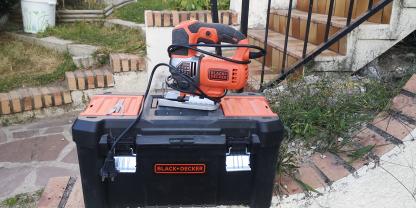 Location : scie sauteuse Location : scie sauteuse