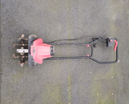 Location : motobineuse Location : motobineuse