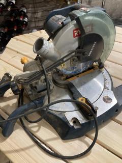 Location : scie a onglet Location : scie a onglet