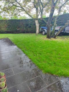 Service : tonte de pelouse Service : tonte de pelouse