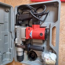 Location : perforateur