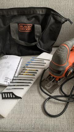 Location : scie sauteuse Location : scie sauteuse