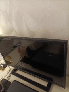 Location : television Location : television