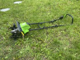 Location : motobineuse Location : motobineuse