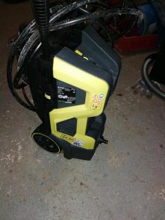 Location : nettoyeur haute pression Location : nettoyeur haute pression