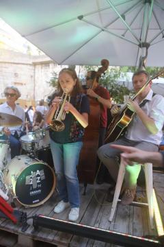 Location : autre Location : autre