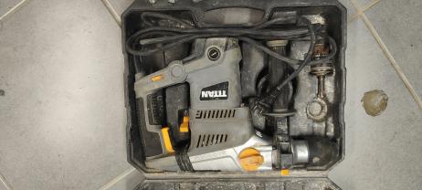 Location : perforateur Location : perforateur