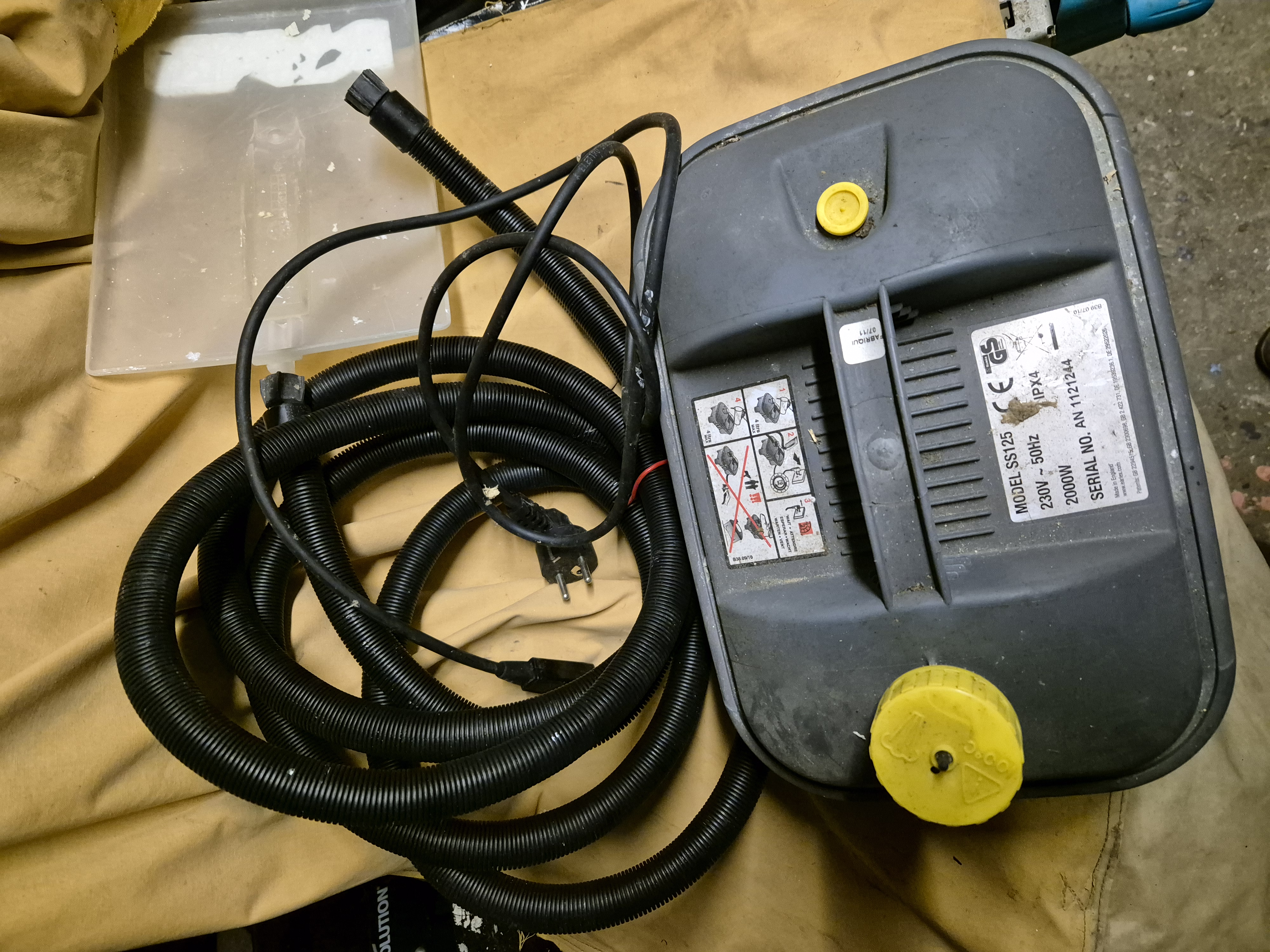 Location decolleuse de papier peint 56 entre particuliers