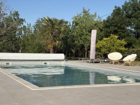 Location : piscine Location : piscine