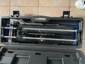 Location : carrelette Location : carrelette