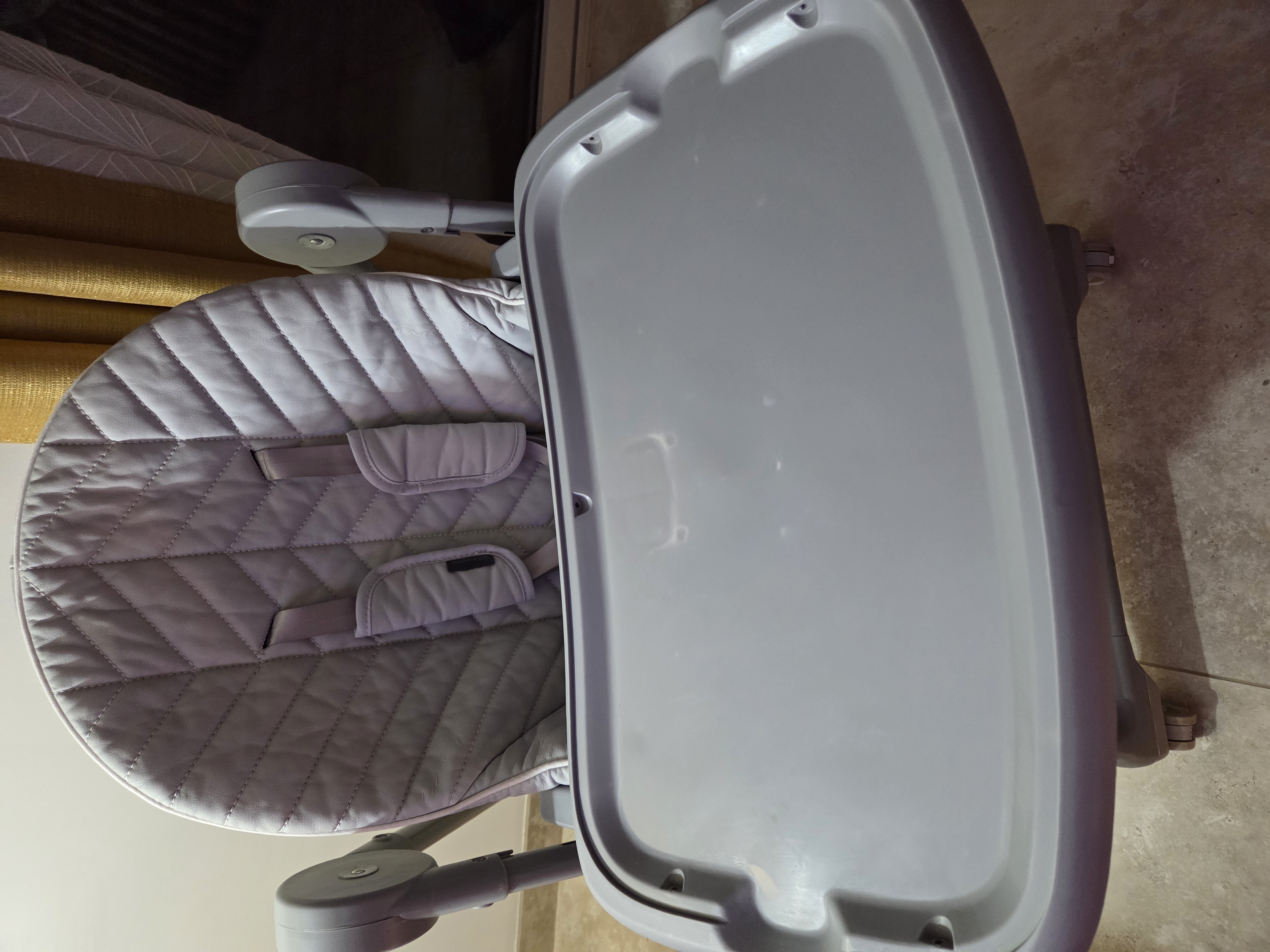 Location chaise haute entre particuliers (83)