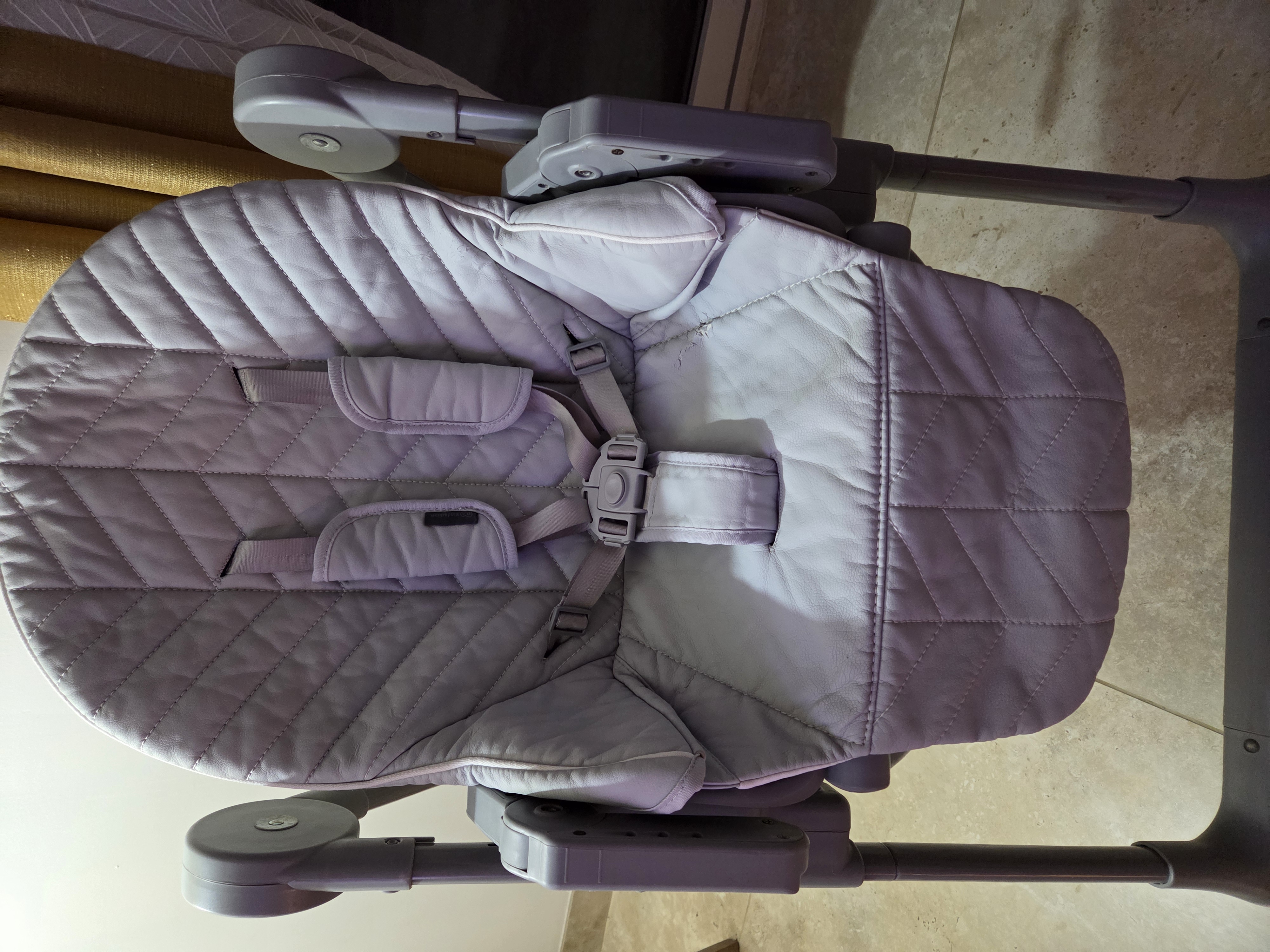 Location chaise haute entre particuliers (83)