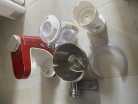 Location : robot multifonctions Location : robot multifonctions