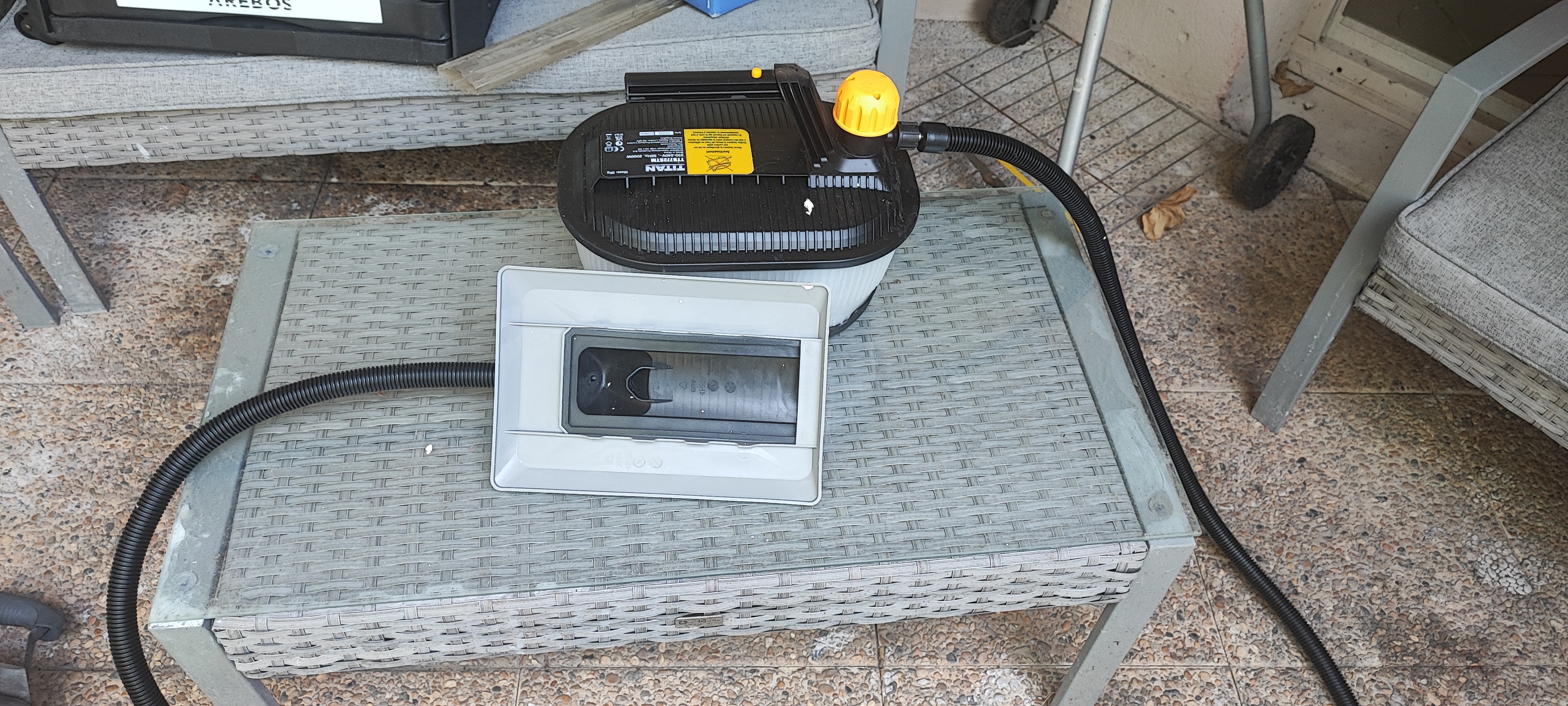 Location decolleuse de papier peint 69 entre particuliers