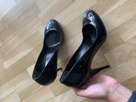 Louer ces chaussures
