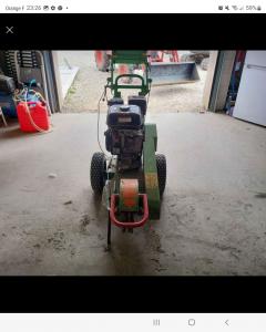 Location : rogneuse de souche Location : rogneuse de souche