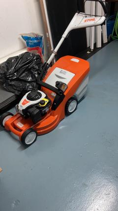 Location : tondeuse Location : tondeuse