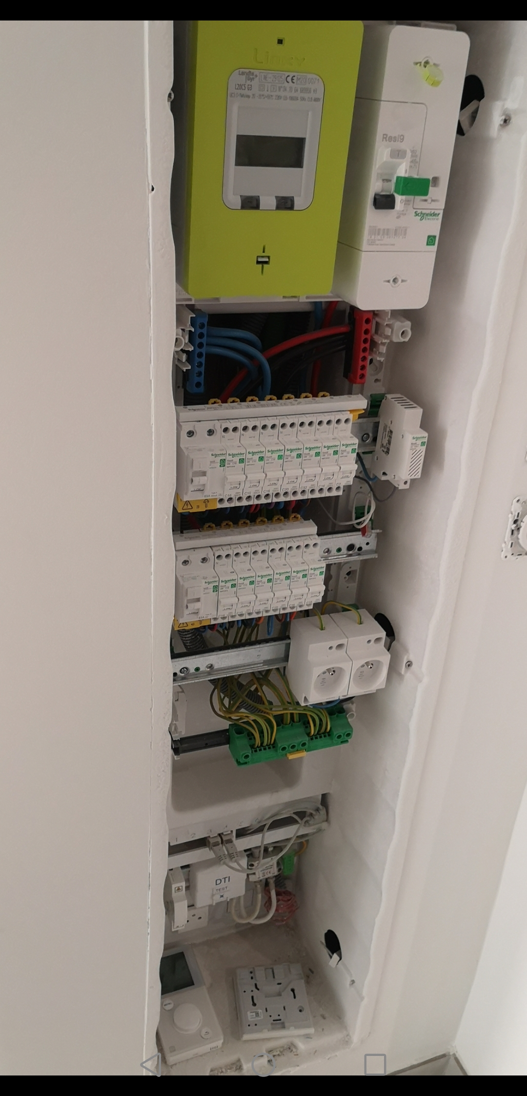 Service electricien 85 entre particuliers