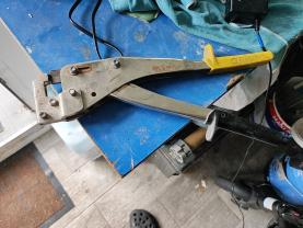 Location : pince a sertir Location : pince a sertir