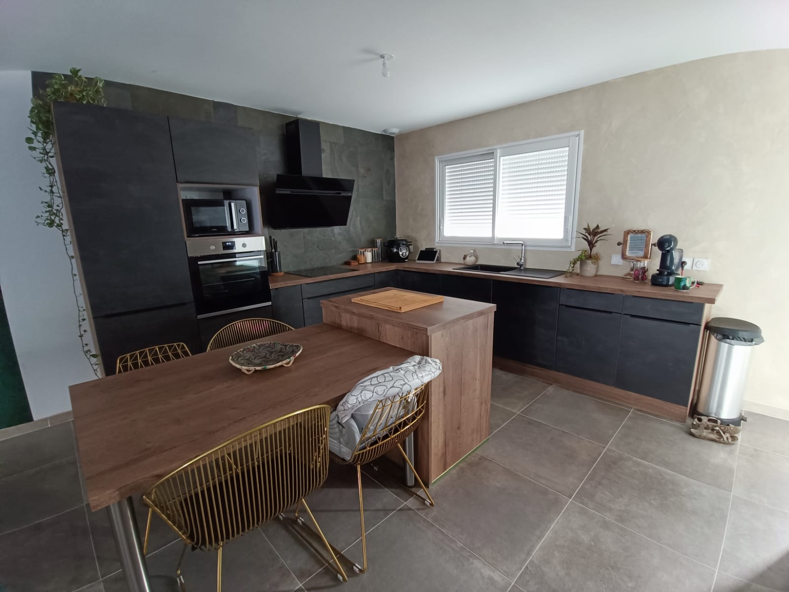Service pose de cuisine 72 entre particuliers